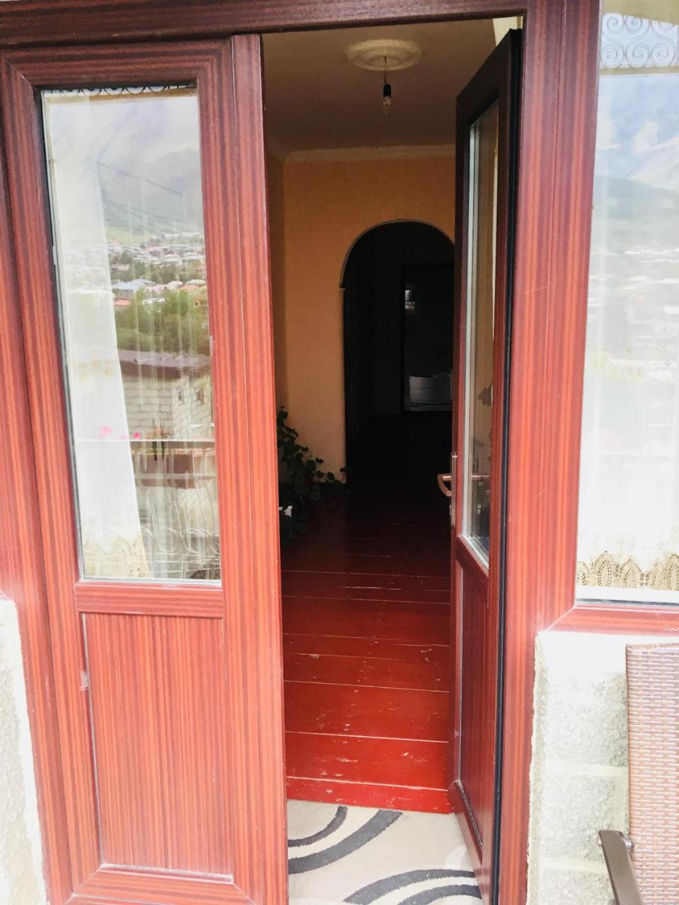Maia'S Guest House Gergeti Kazbegi Esterno foto